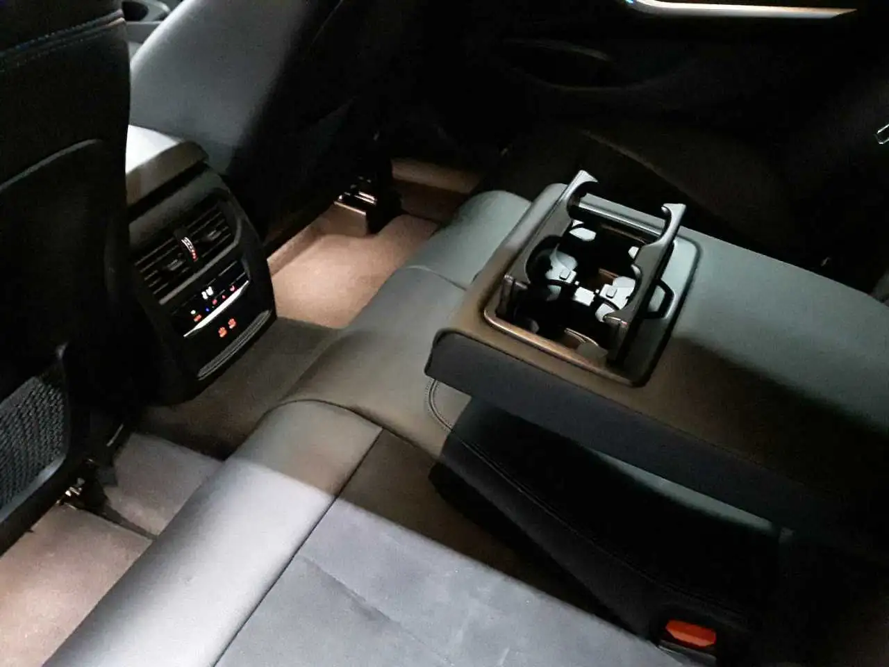 BMW 320 320e Touring Aut. M Sport Navi SHZ LED, миниатюра 8