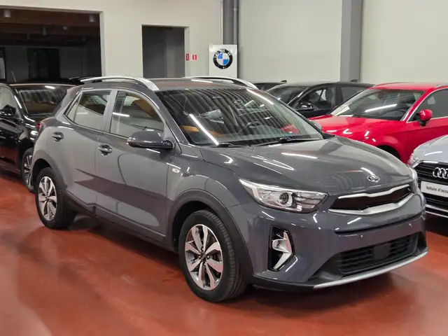 Kia Stonic 1.2i Must + LEZ BXL 2035 + CAM + NAVI + Garantie