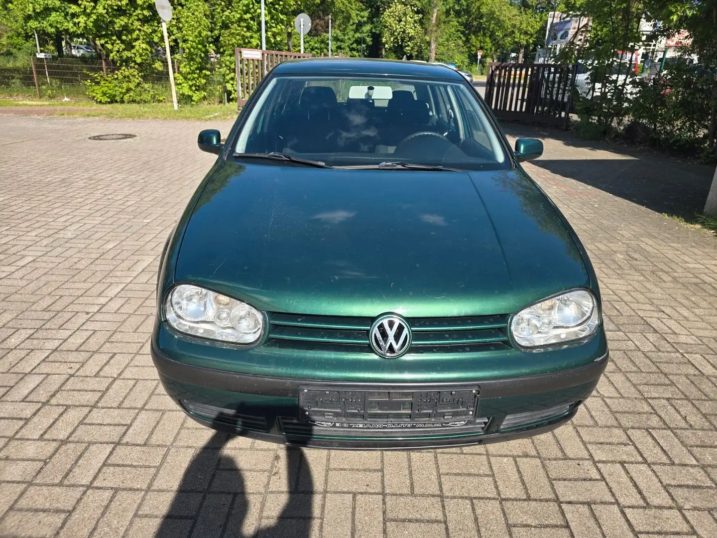 Volkswagen Golf 1.6 AUTO EDITION Zelená - 2