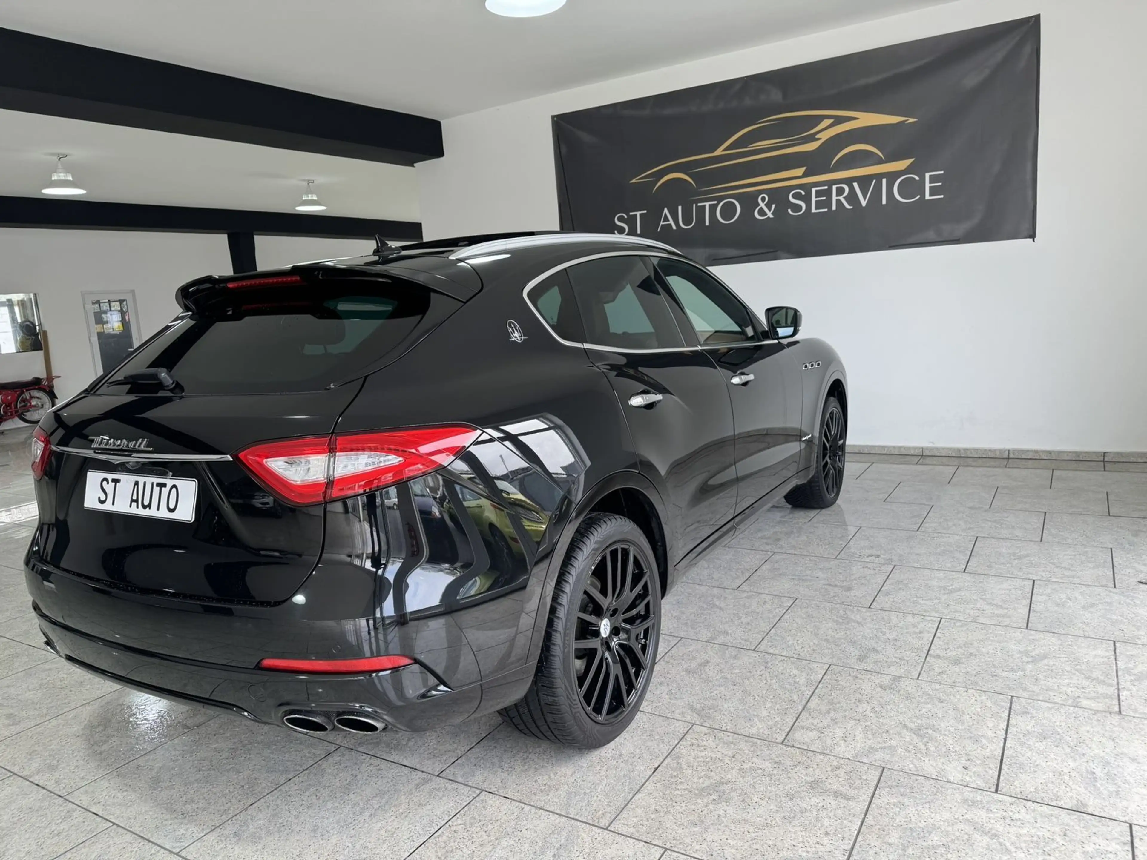 Maserati Levante Diesel — photo 8
