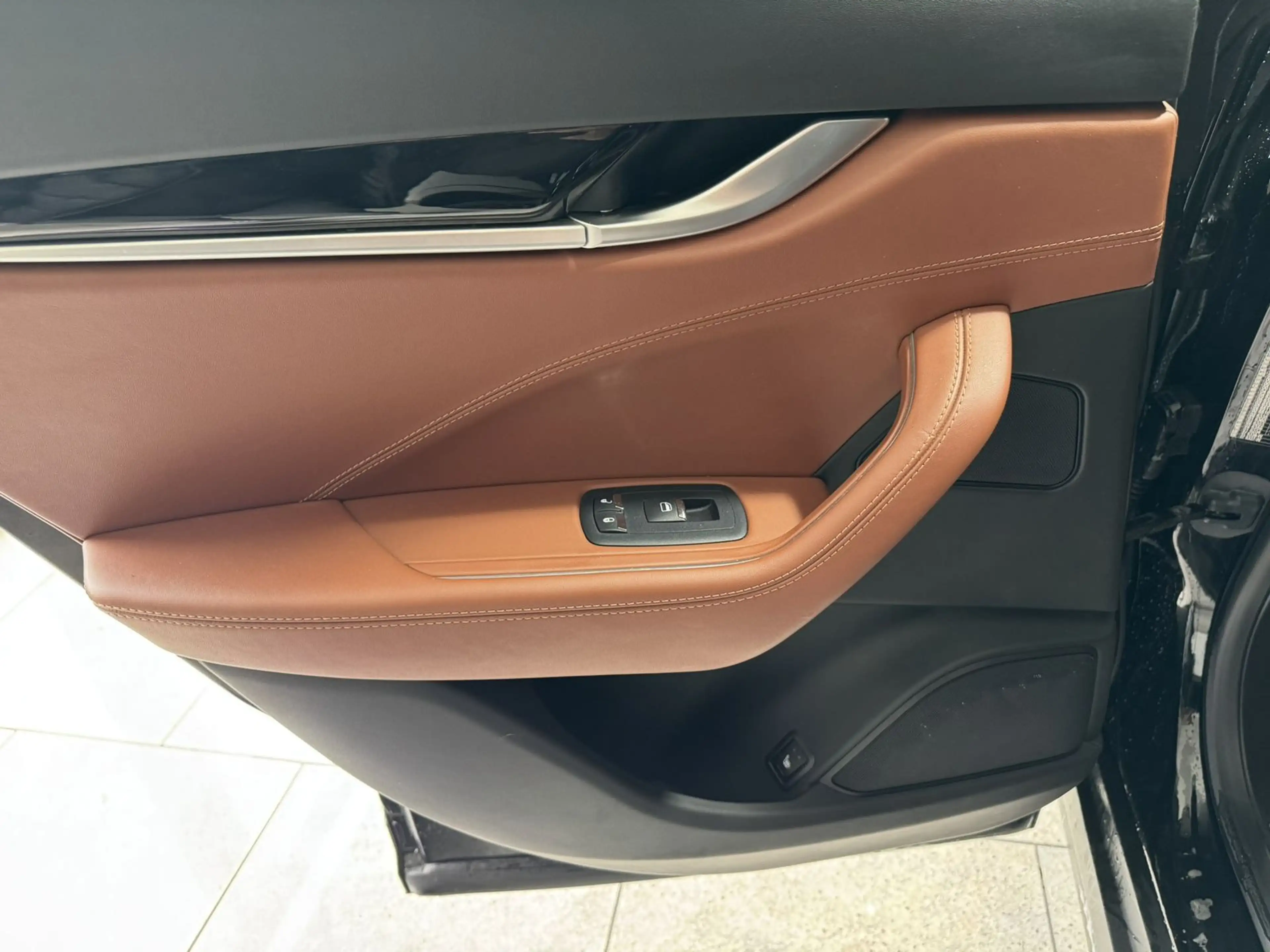 Maserati Levante Diesel — photo 11