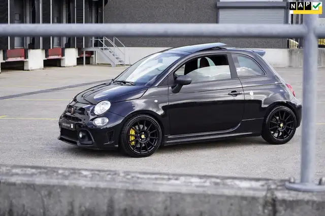 Fiat 500 Abarth 595 1.4 T-Jet Competizione Skywindow