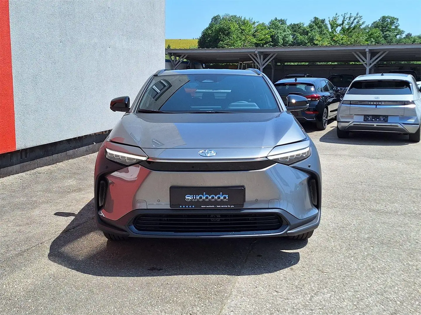 Toyota bZ4X 150kw inkl. Comfort-Paket, 4x2 Grau - 2