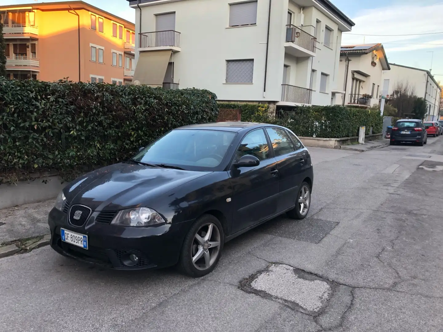 SEAT Ibiza 5p 1.4 tdi Stylance (signo) Nero - 1