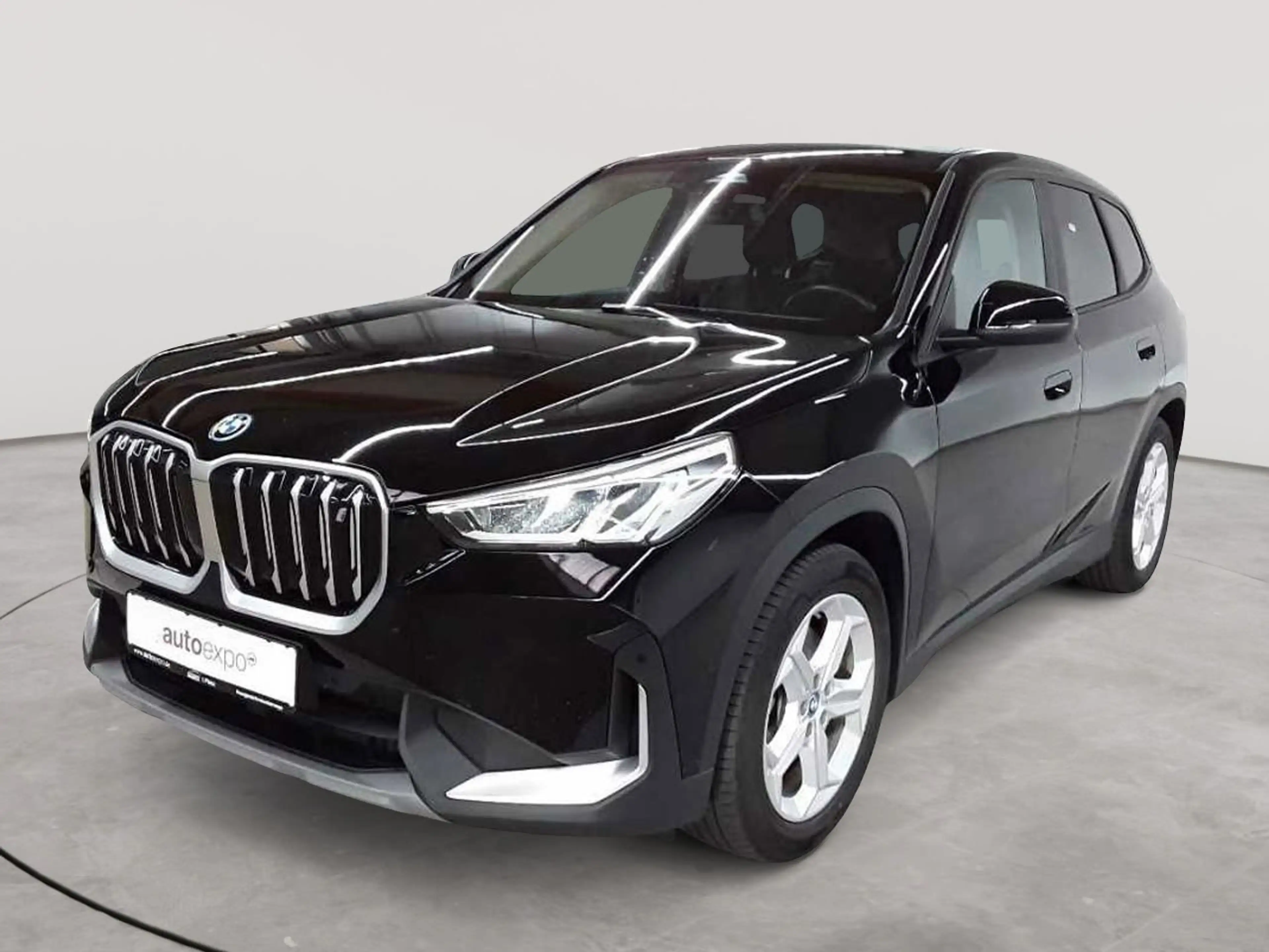BMW iX1 iX1 xDrive30 Navi Pano SHZ LED — photo 2