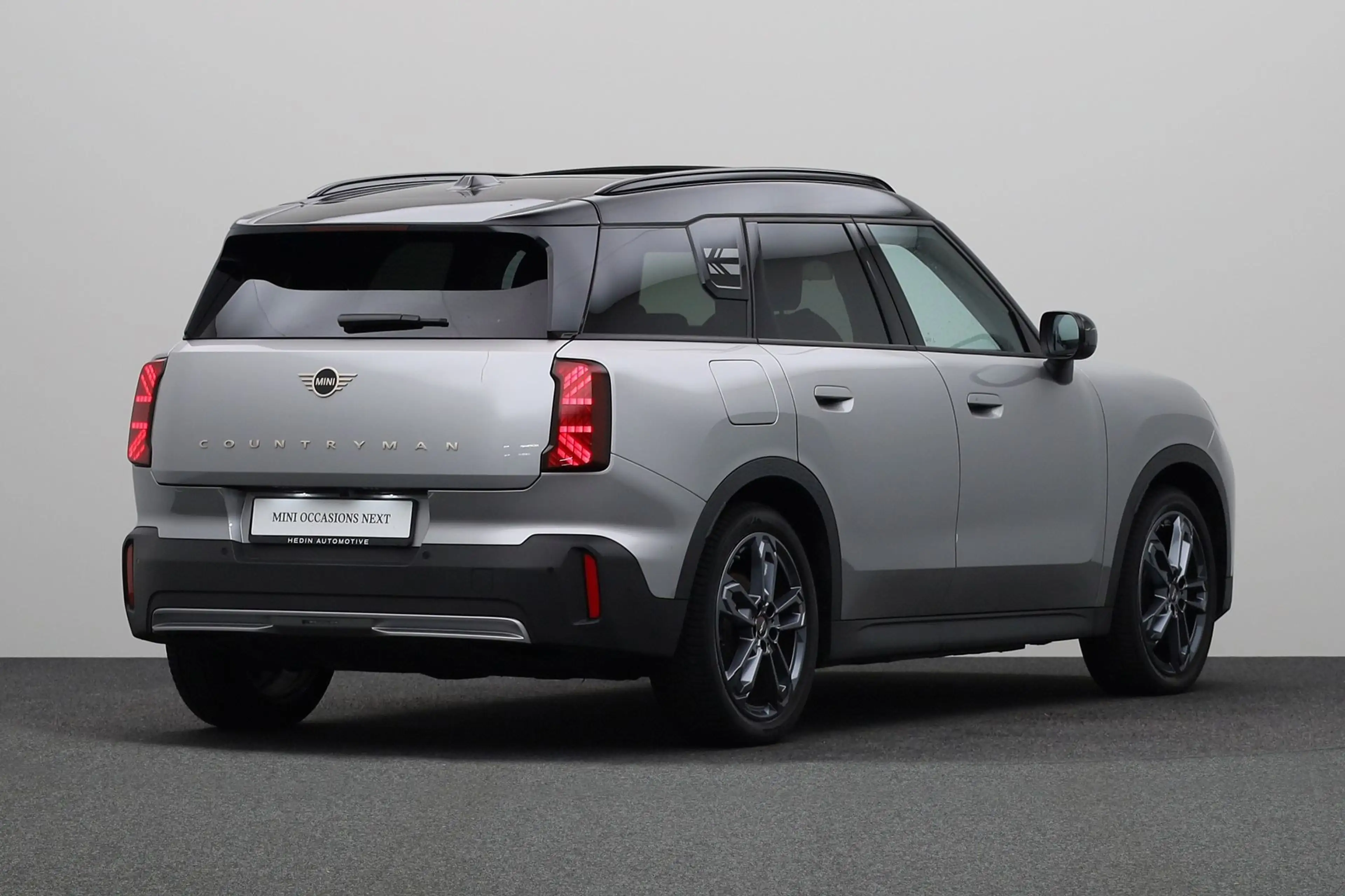 MINI Countryman E Classic M 66.5 kWh — photo 2