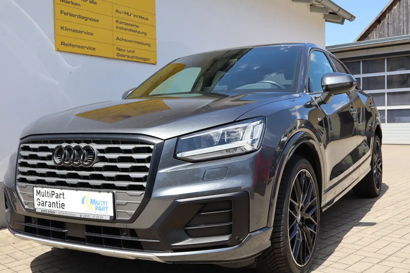 Audi Q2 sport S-Line LED/KAMERA/KEYLESS... Grau - 2