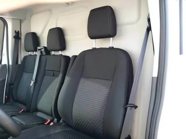 Ford Transit view 9