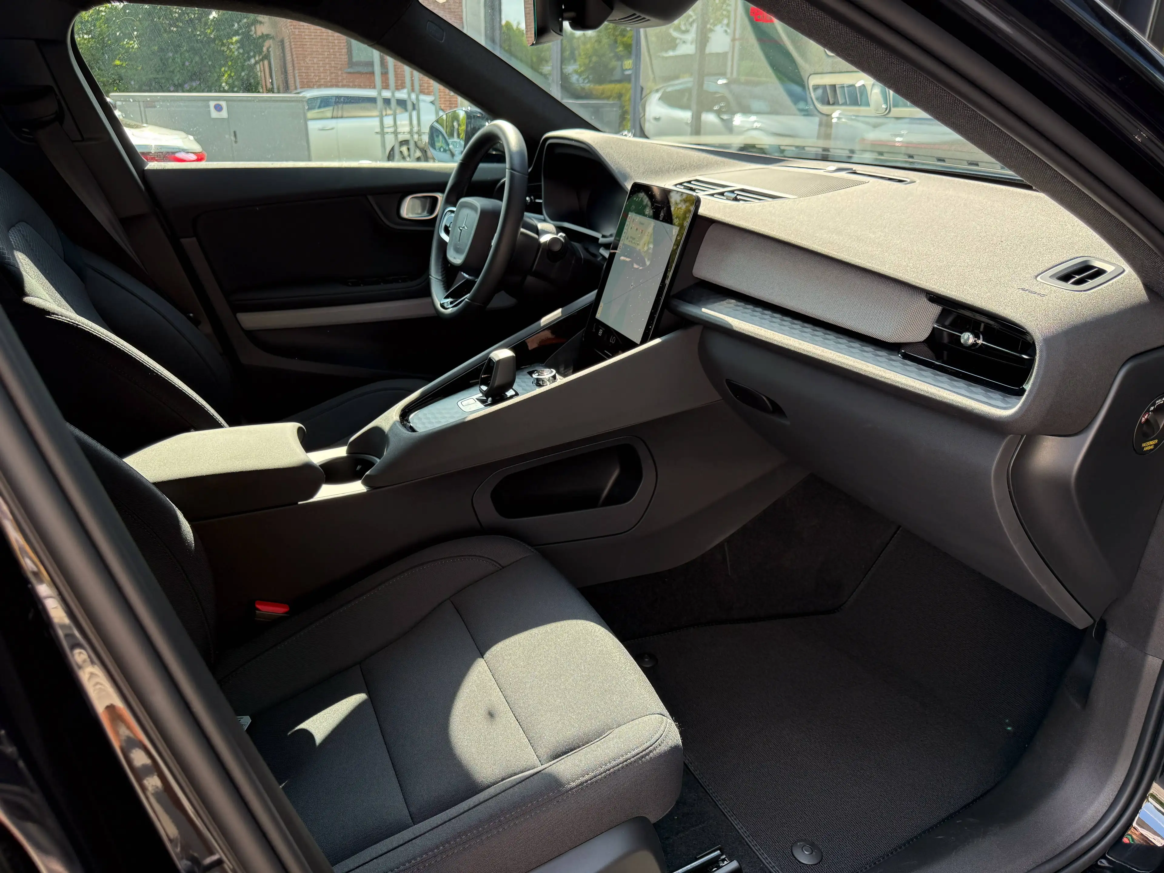Polestar 2 Long Range Single Motor - Plus Pack | Climate Pack | ACC — photo 12