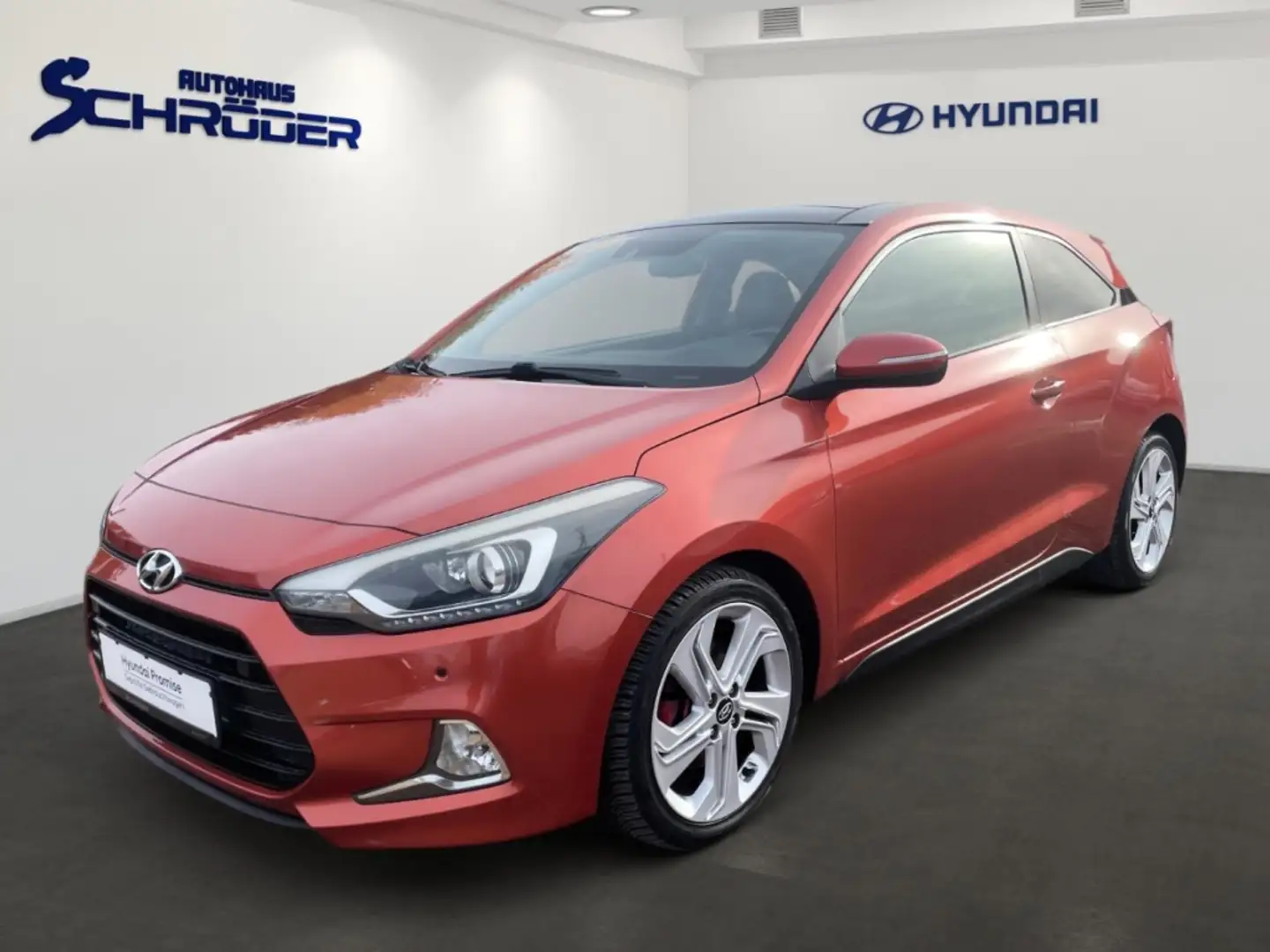 Hyundai i20 Coupe 1,4 CRDi Style Leder Allwetter Panorama Navi Orange - 1