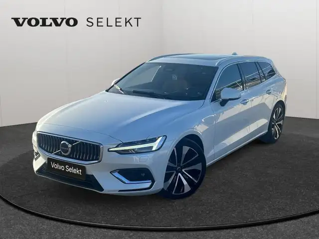 Volvo V60 B4 Ultimate Bright / Essence