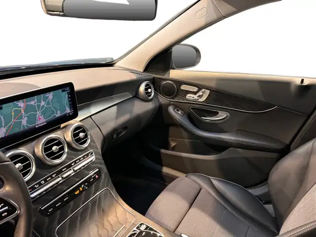Mercedes-Benz C-Class view 12