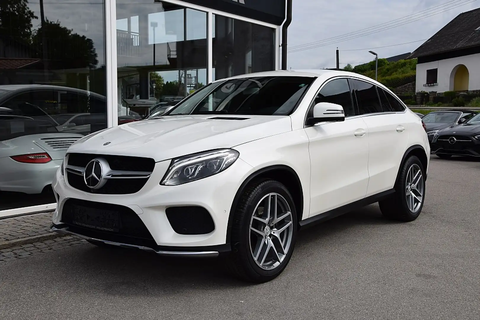 Mercedes-Benz GLE 350 d Coupé 4MATIC Aut.*AMG*360°*1.Hand* White - 2