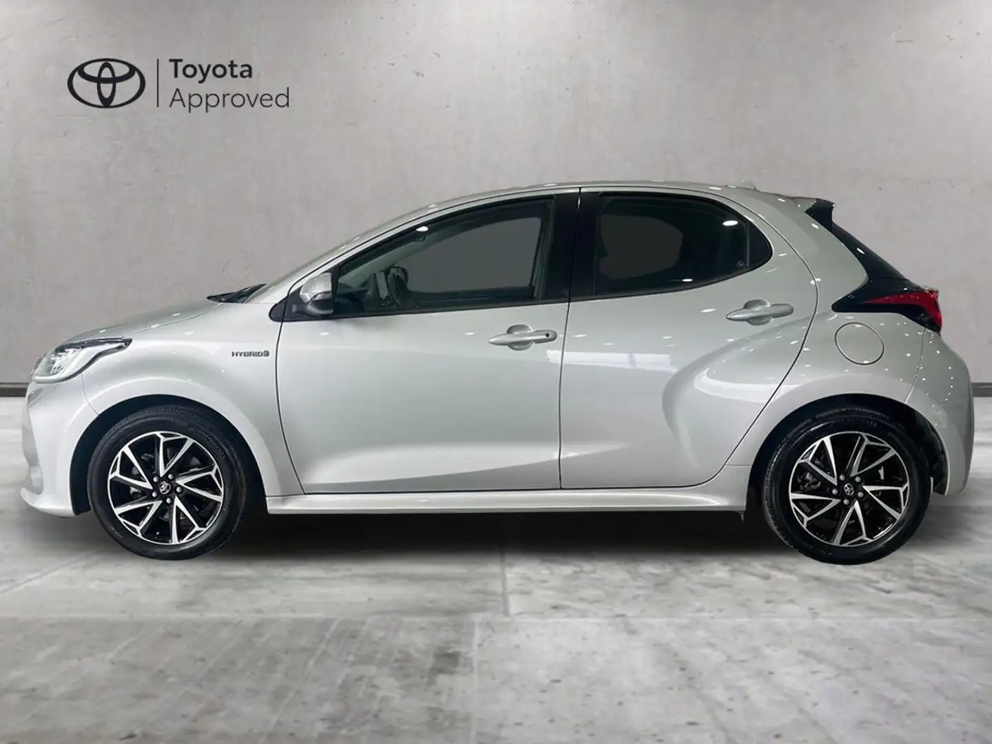 Toyota Yaris Yaris 1.5h Trend Argento - 2