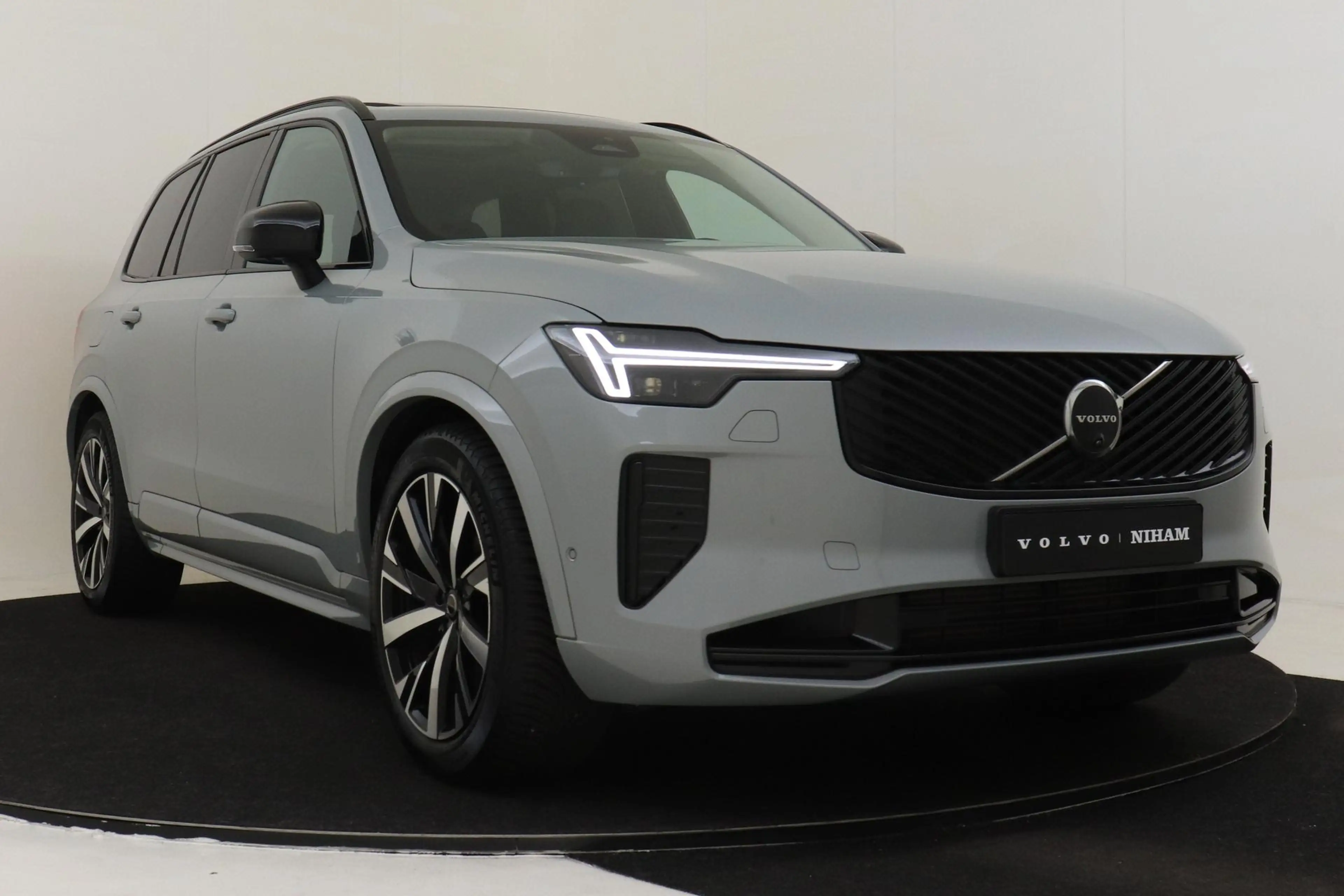 Volvo XC90 II T8 PLUG-IN HYBRID AWD ULTRA DARK -PANO.DAK|BOWE — photo 11