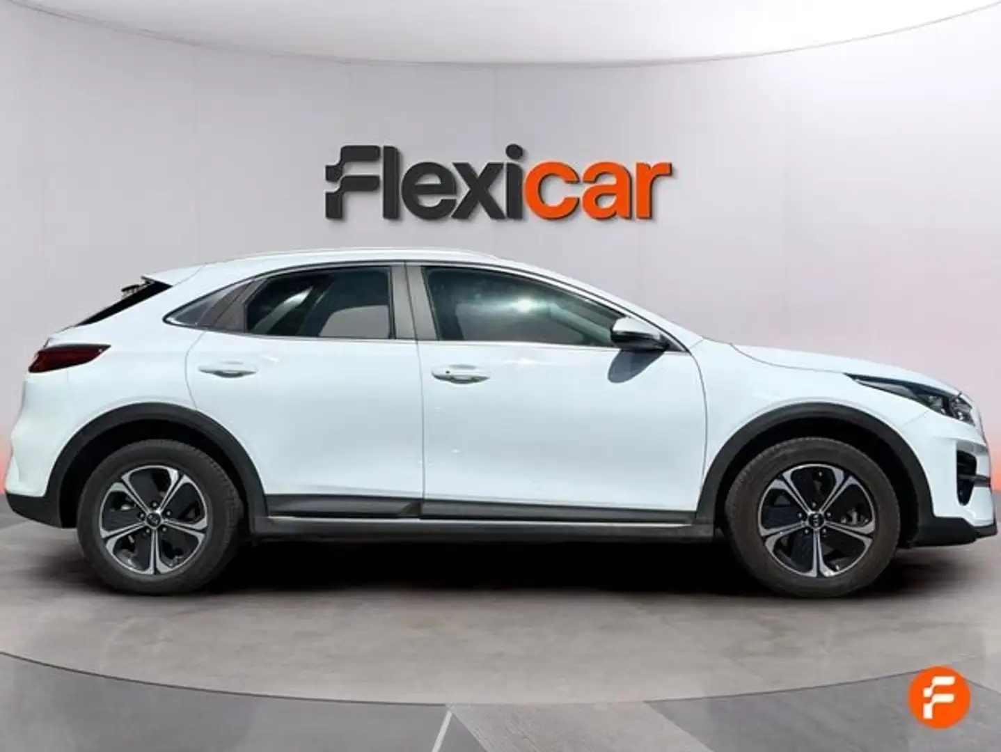 Kia XCeed 1.6 PHEV eDrive Aut. Blanco - 2