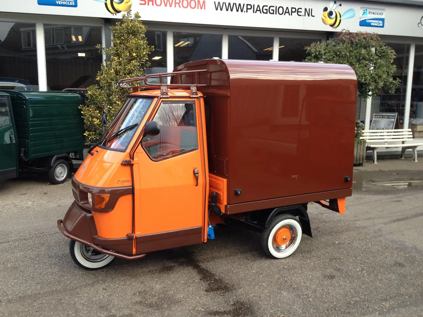 Piaggio Ape Fly by Boscarrelli Fekete - 1