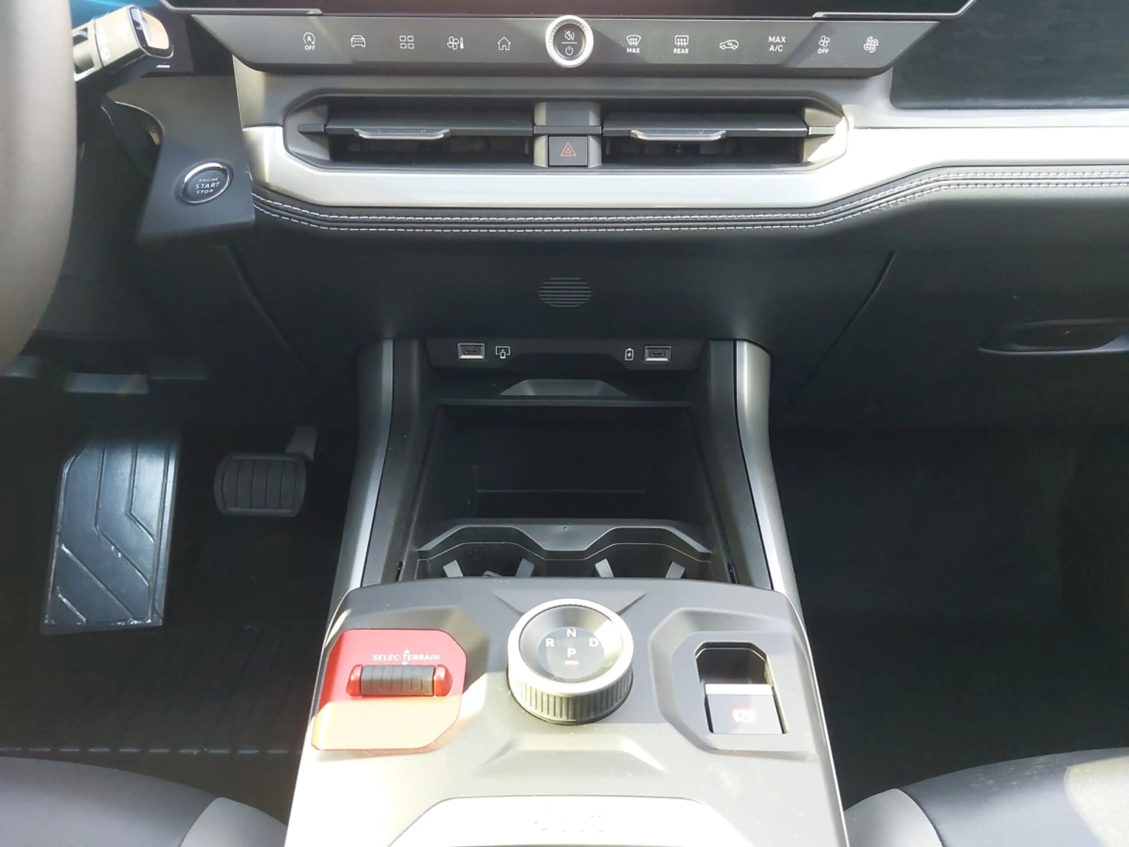 Jeep Compass e-Hybrid First Edition 145PS — photo 9