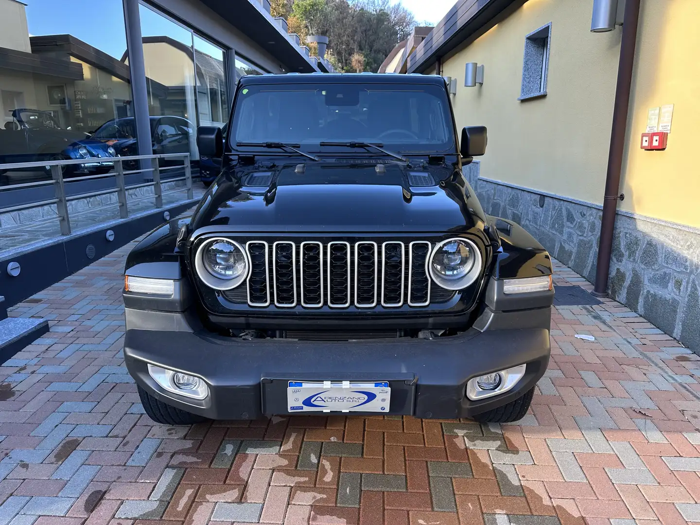 Jeep Wrangler Wrangler IV 2024  Unlimited 2.0 turbo Sahara auto Nero - 1