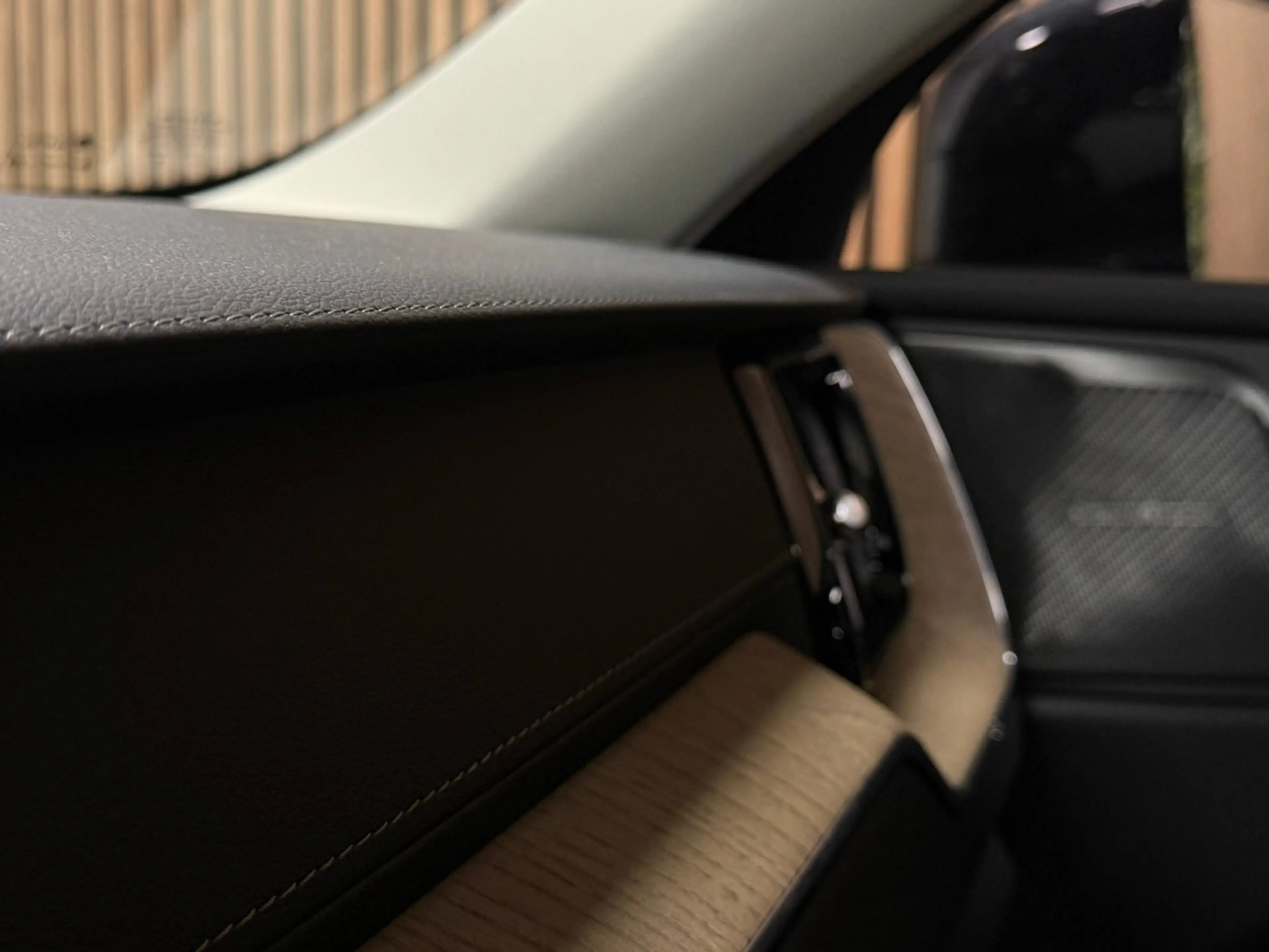 Volvo XC60 T6 AWD Recharge Ultra Dark | Facelift | Luchtverin — photo 38