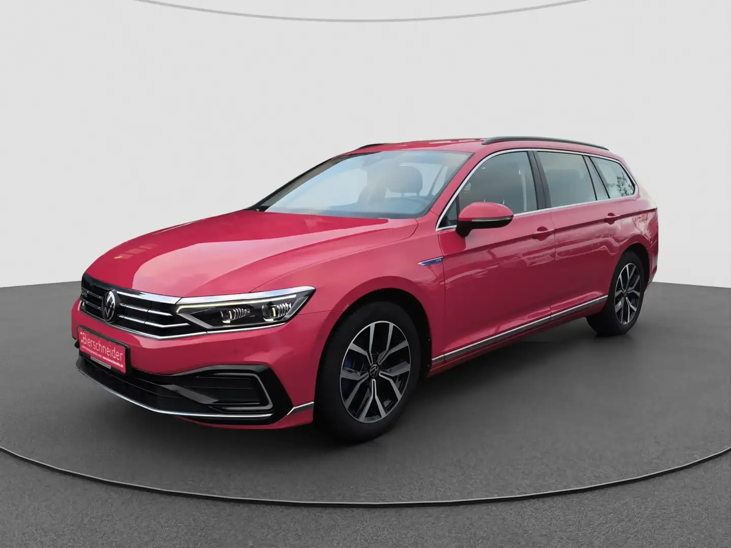 Volkswagen Passat Variant 1.4 TSI eHYBRID DSG GTE AHK MATRIX ACC STANDH ERGO Rouge - 2