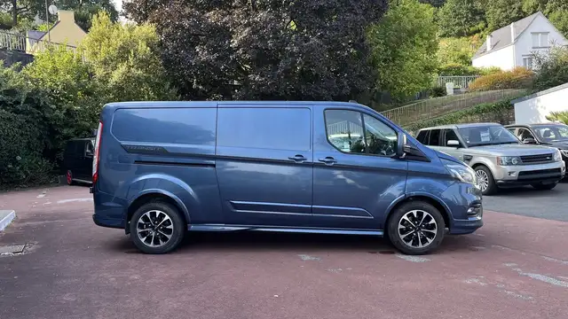 Ford Unknown Model view 4