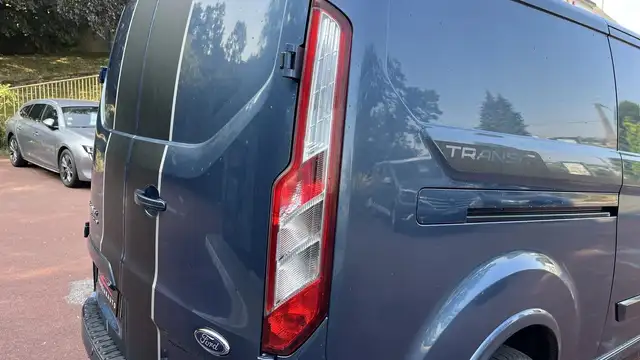 Ford Unknown Model view 11