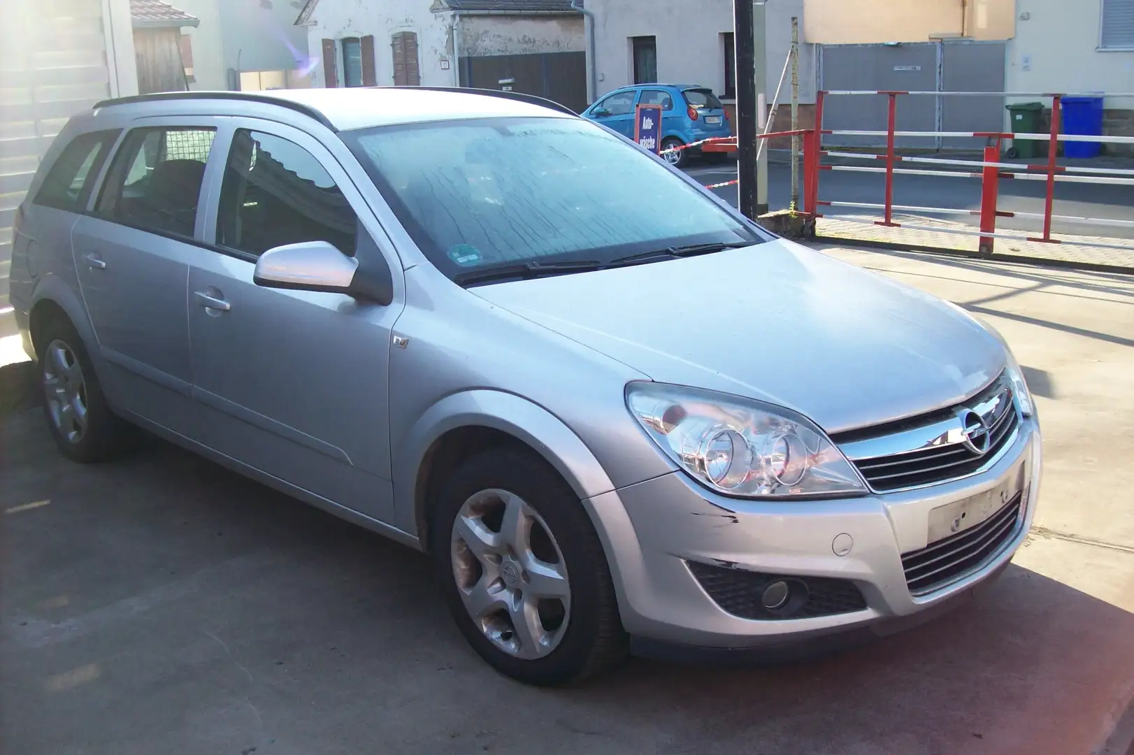 Opel Astra Srebrny - 2