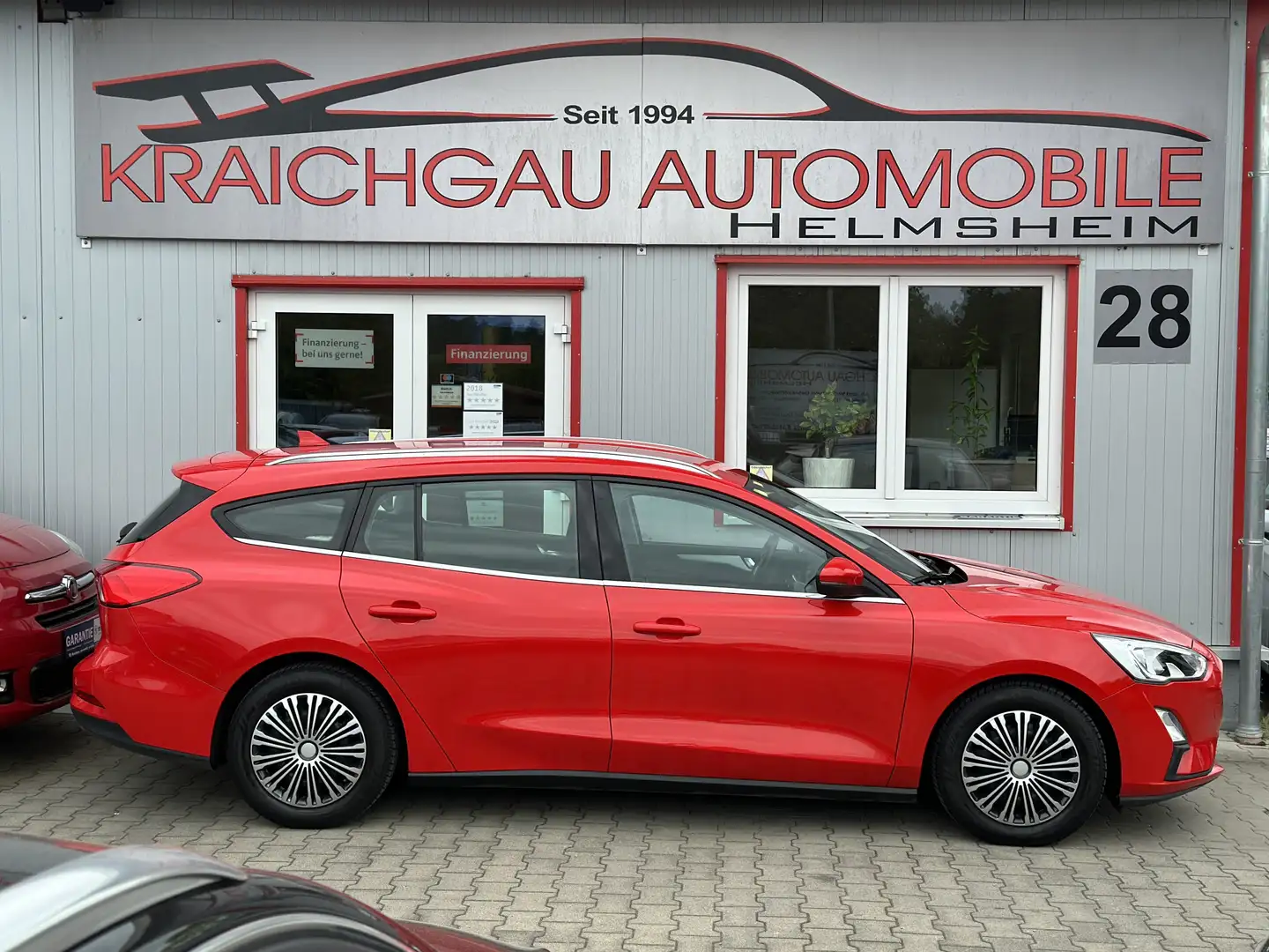 Ford Focus 1.0 EcoB*NAVI*KLIMA*PDC*Spurh+Verkehr*TÜV Neu Rot - 2