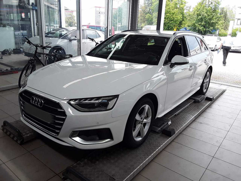Audi A4 Avant 40 TDI advanced AHK LED RFK