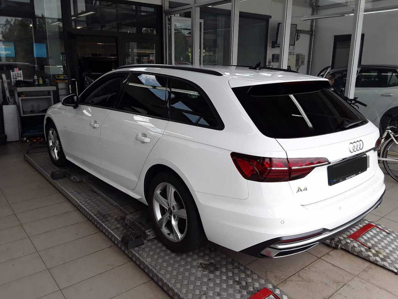 Audi A4 Avant 40 TDI advanced AHK LED RFK — photo 4