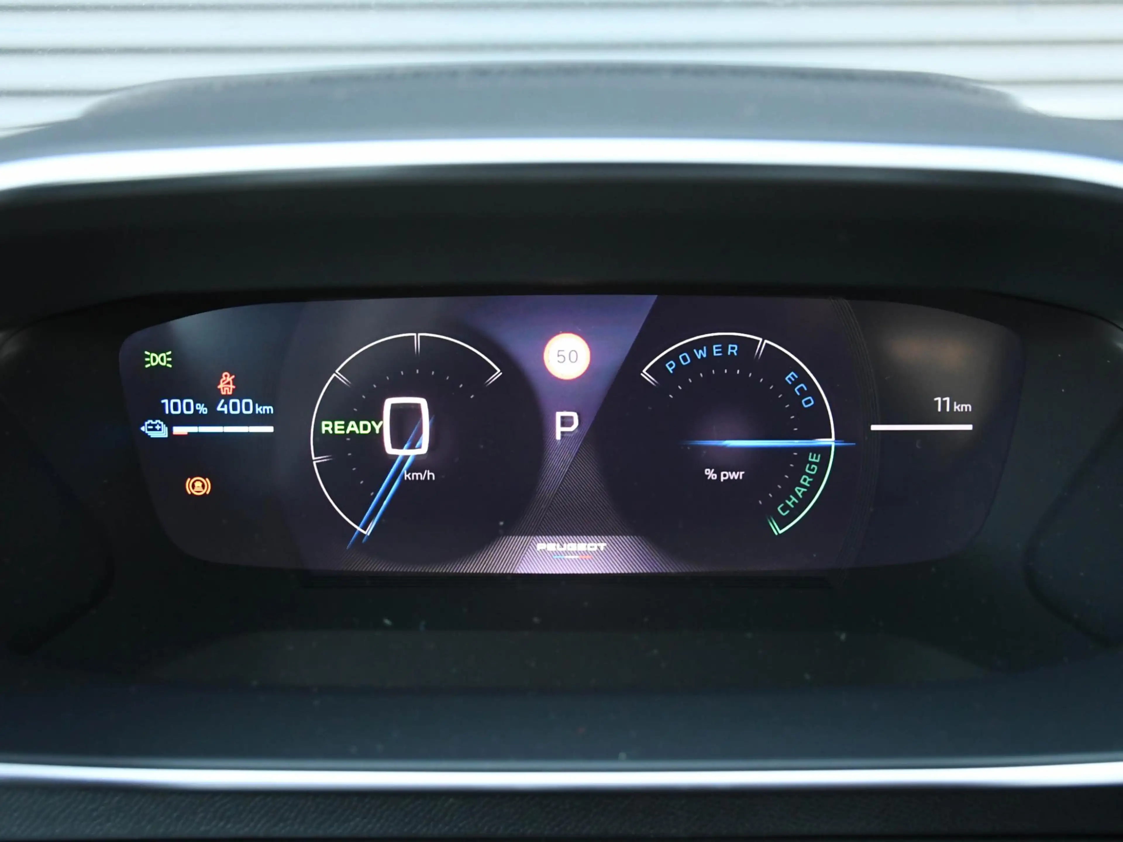 Peugeot e-2008 GT Avantage 54kWh 156pk Automaat MASSAGE | CAMERA — photo 15