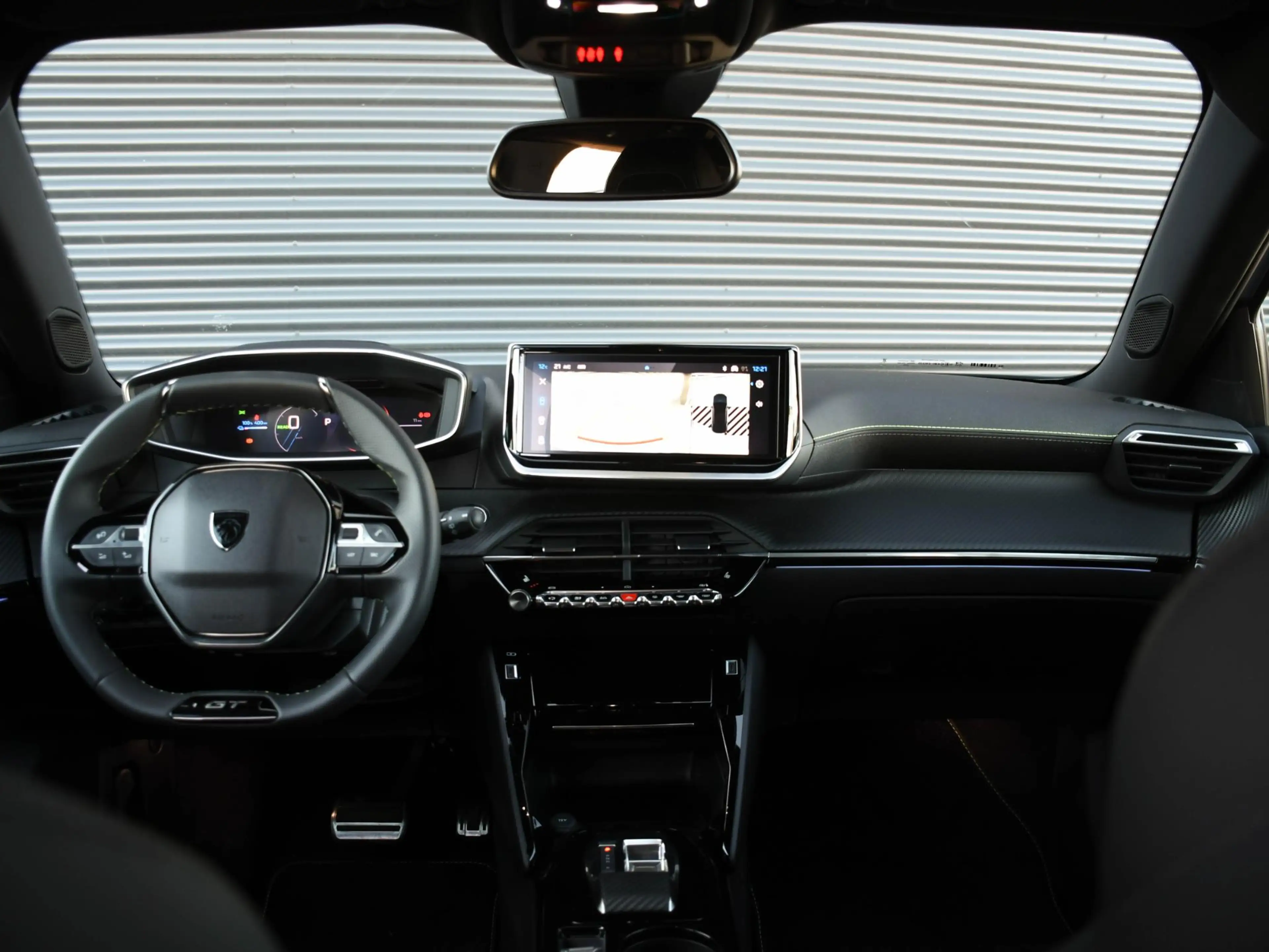 Peugeot e-2008 GT Avantage 54kWh 156pk Automaat MASSAGE | CAMERA — photo 13