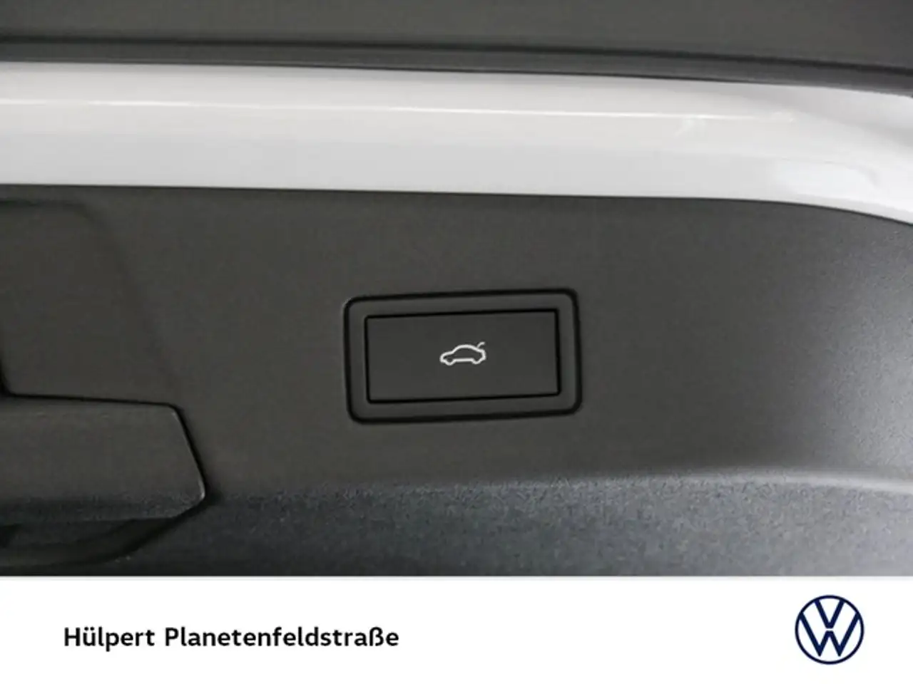Volkswagen ID.4 GTX 4X4 WÄRMEPUMPE PANO AHK 360CAM ACC LM21 15