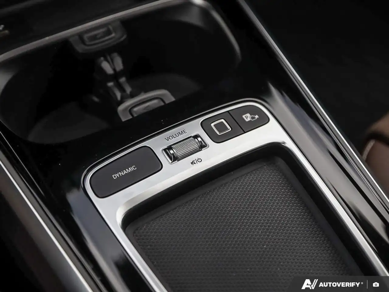 Mercedes-Benz GLB снимка Mercedes-Benz GLB