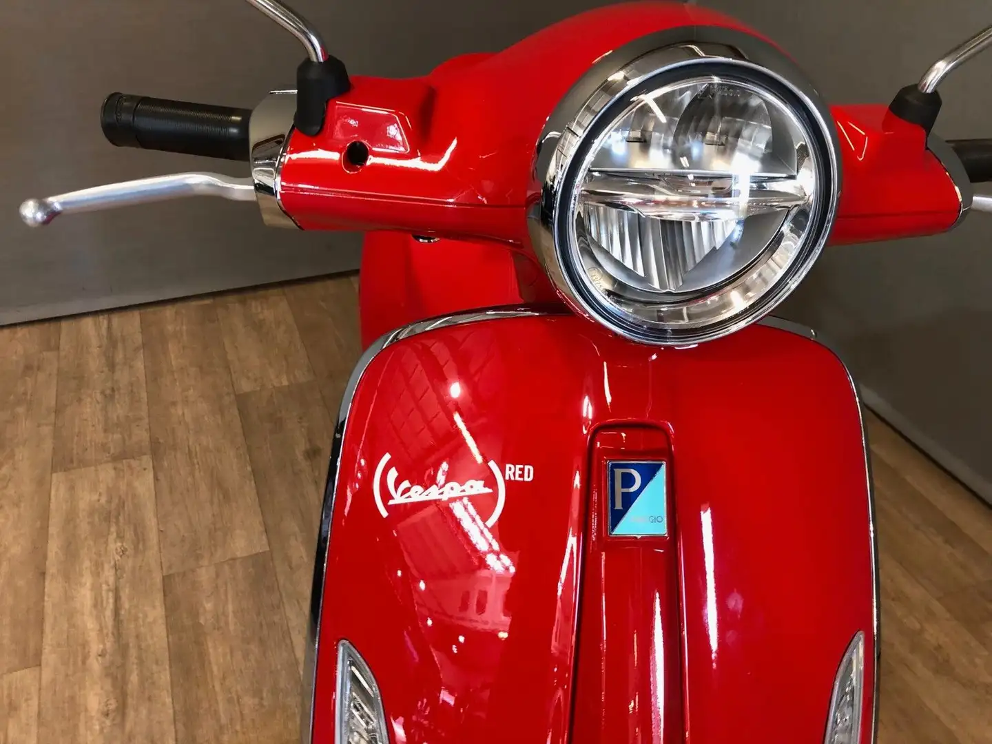 Vespa Primavera 50 E5+ RED FACELIFT- ANGEBOT Rouge - 2