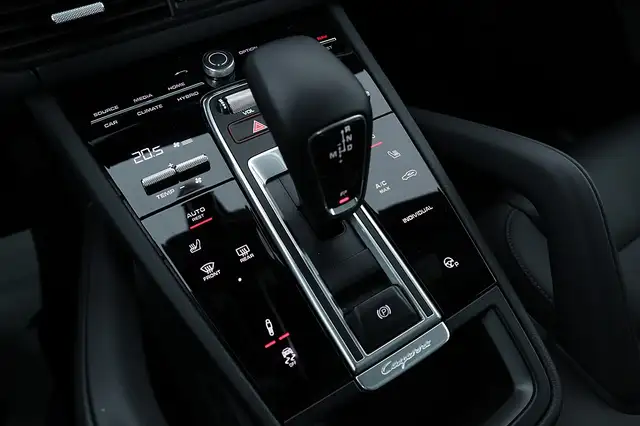 Porsche Cayenne III E-Hybrid PHEV HEAD UP PANO LUFT MEGAVOLL!!! Ansicht 27