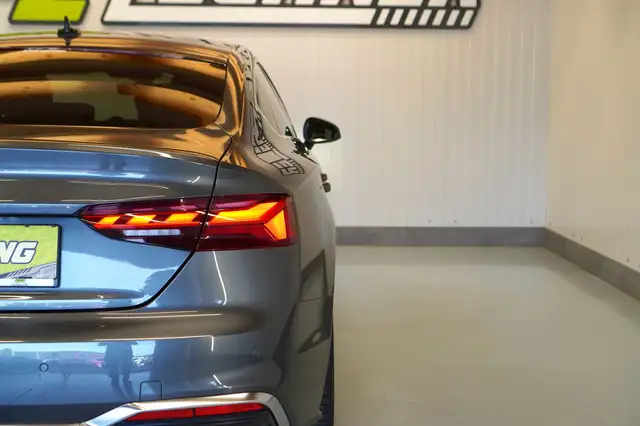 Audi A5 view 6