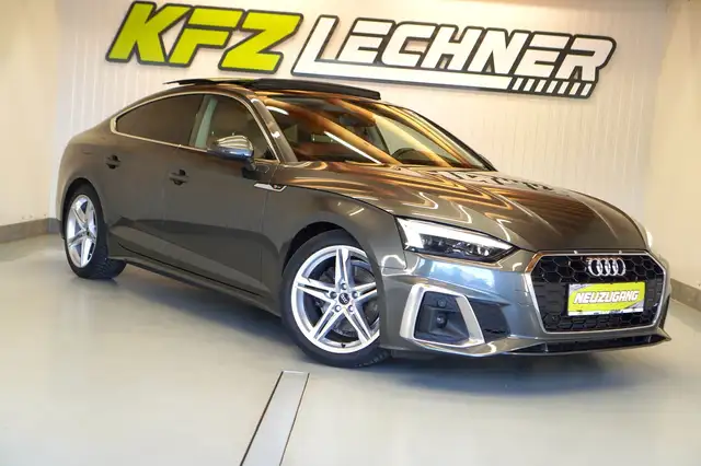 Audi A5 view 3