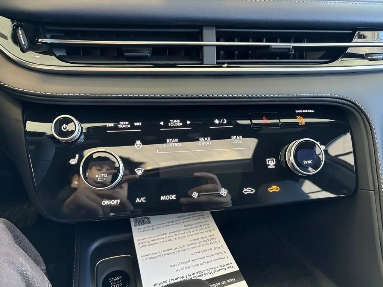 Infiniti QX60 снимка Infiniti QX60