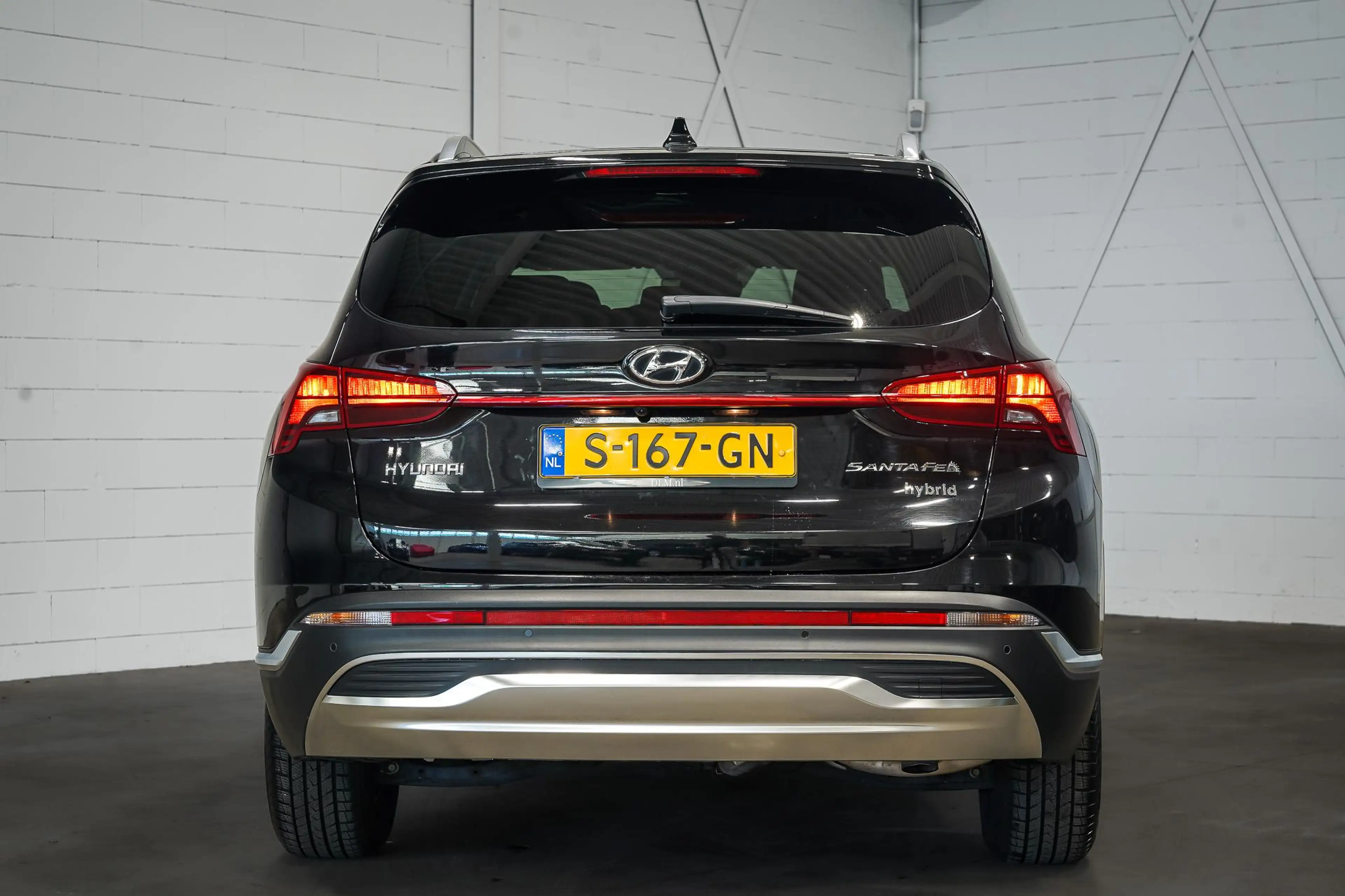Hyundai SANTA FE 1.6 T-GDI HEV Comfort Smart Sky 7p. | Panoramadak| — photo 4