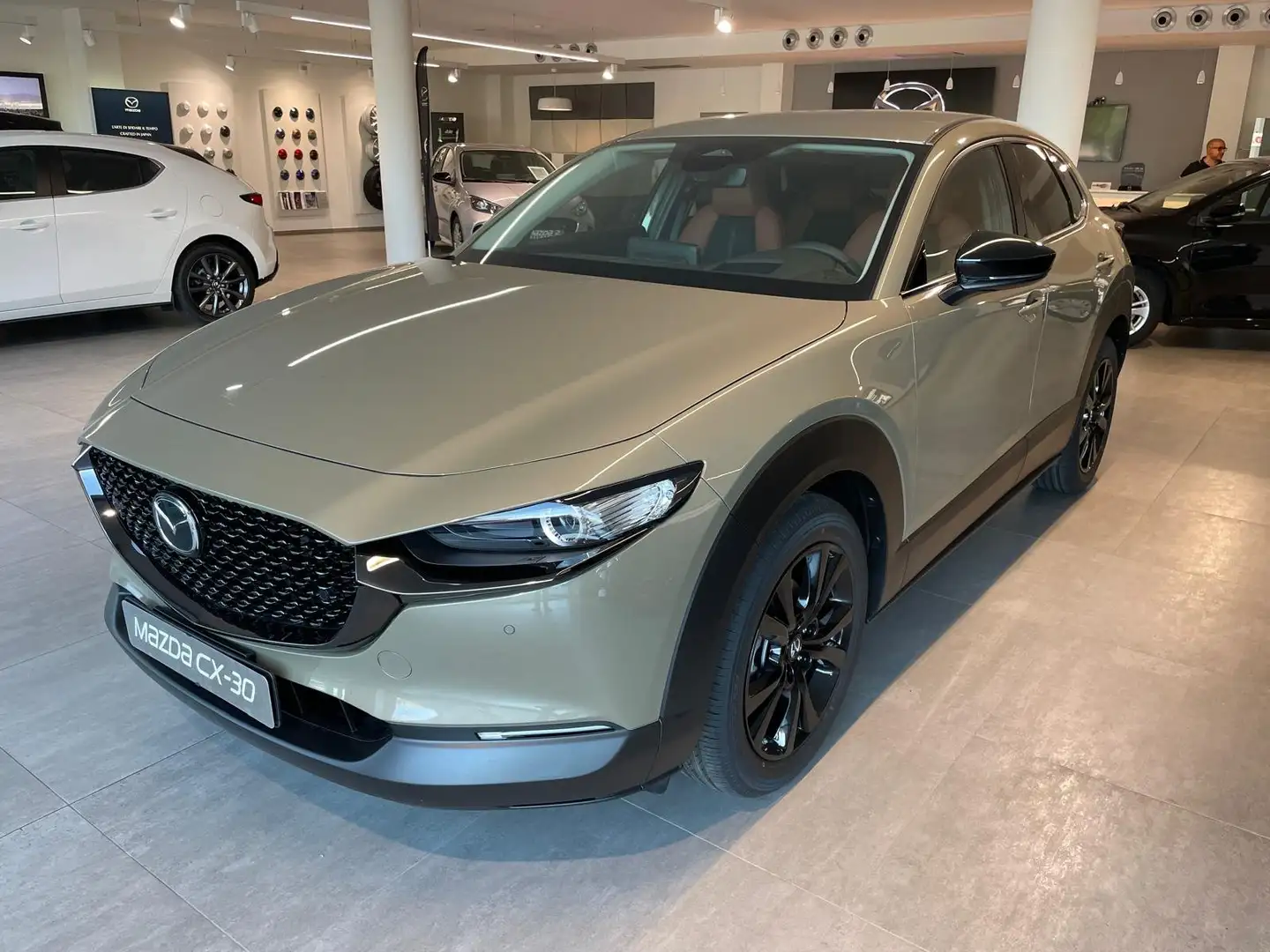 Mazda CX-30 2.5 ibrida/benzina 140cv.  Nagisa ,PRONTA CONSEGNA Verde - 1