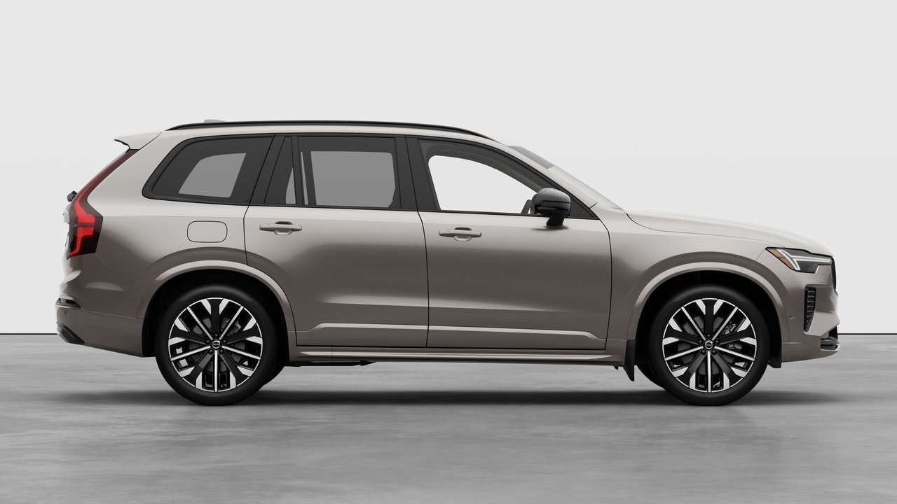 2026 Volvo XC90 Ultra 7-Seater (Dark Theme) thumb 7