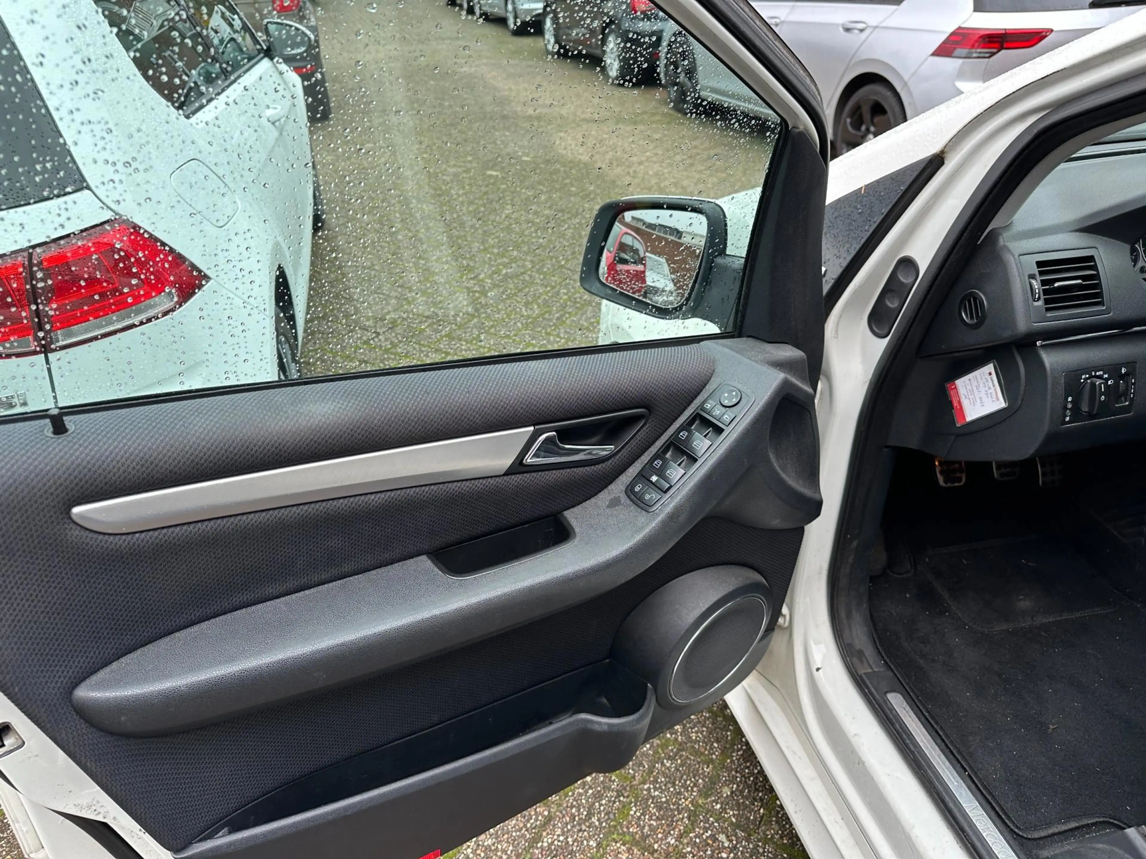 Mercedes-Benz B 160 BlueEFFICIENCY Business Class NAVI-CRUISE-SCHUIFDA — photo 11