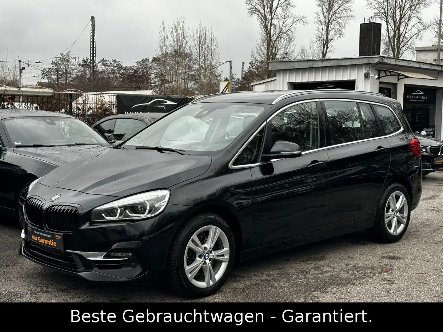 BMW 218 Luxury Line* LED * 7 SITZER*TOP Schwarz - 2
