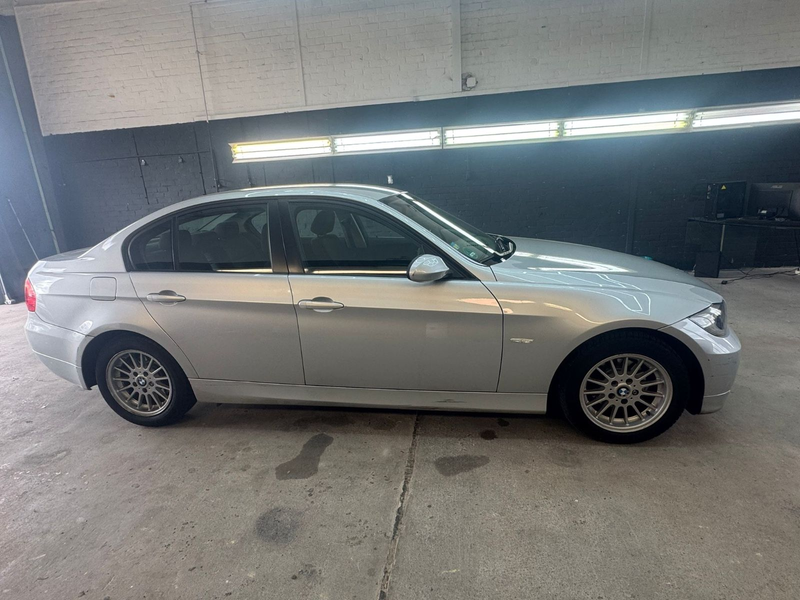 BMW 320 3 Limousine 320i/SHZ/KLIMA/TEMPOMAT — photo 4
