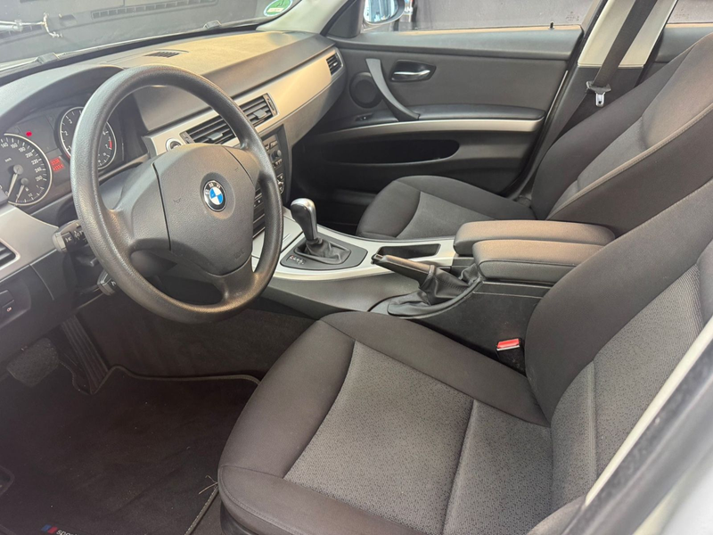 BMW 320 3 Limousine 320i/SHZ/KLIMA/TEMPOMAT — photo 9