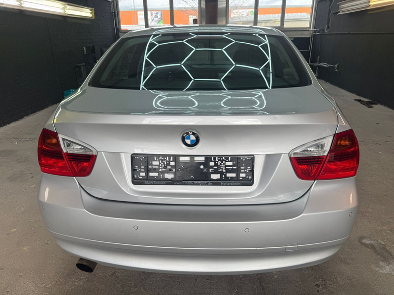 BMW 320 3 Limousine 320i/SHZ/KLIMA/TEMPOMAT — photo 6