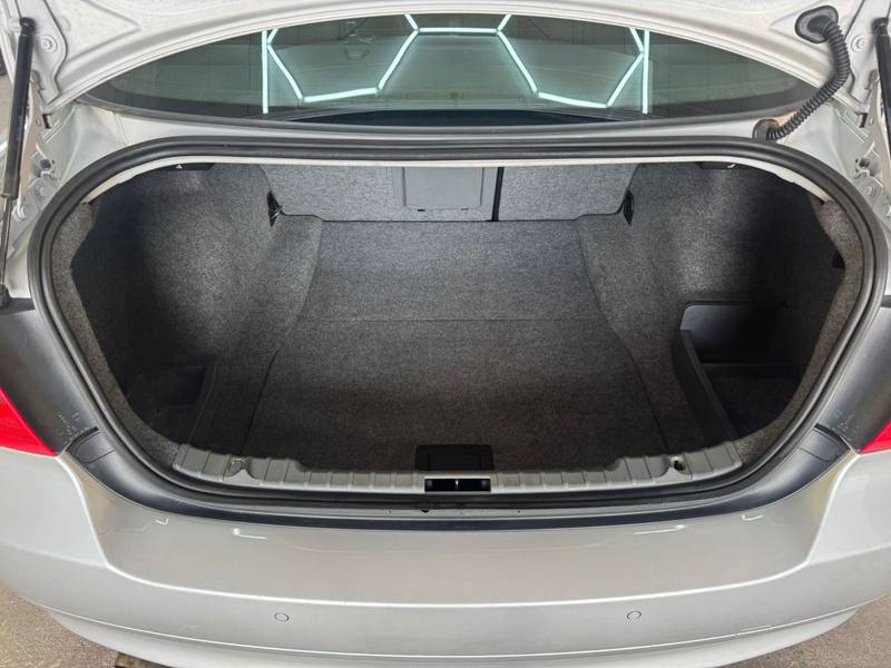 BMW 320 3 Limousine 320i/SHZ/KLIMA/TEMPOMAT — photo 13