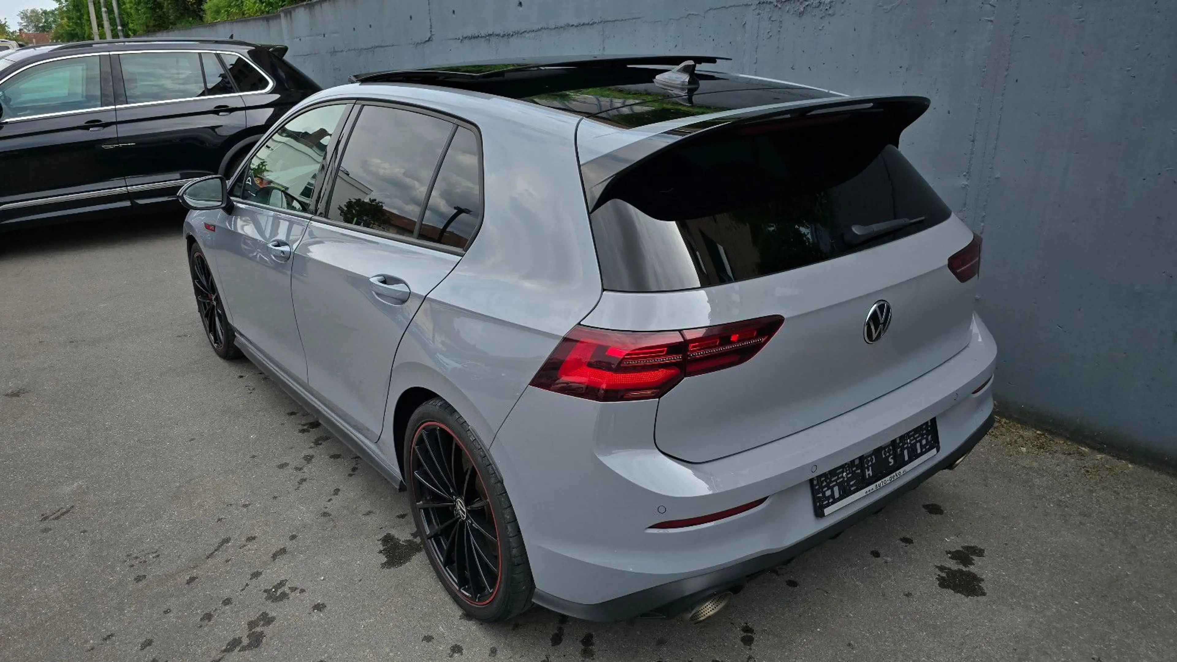 Volkswagen Golf 8  GTI Clubsport DSG * Akrapovic*Black*Pano — photo 3